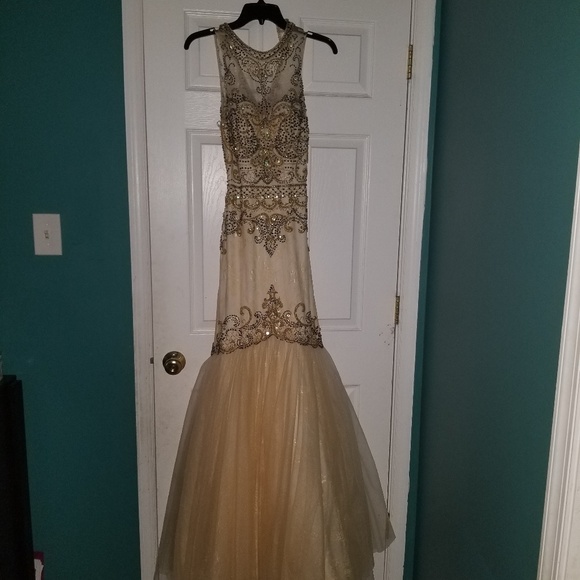 Prom/Wedding - Picture 7 of 7